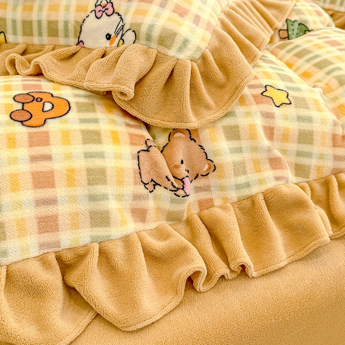 91家纺网 家纺一手货源 找家纺 归属 2025新款韩版花边牛奶绒四件套 萌宠聚会