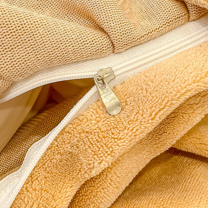 91家纺网 家纺一手货源 找家纺 归属 2025新款韩版花边牛奶绒四件套 萌宠聚会