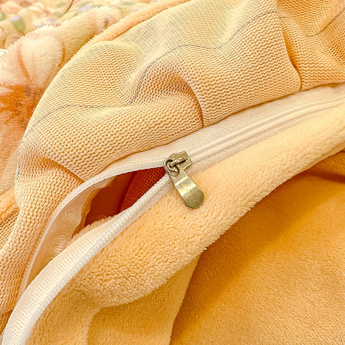 91家纺网 家纺一手货源 找家纺 归属 2025新款韩版花边牛奶绒四件套 梦境花海