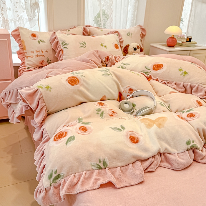 91家纺网 家纺一手货源 找家纺 归属 2025新款韩版花边牛奶绒四件套 暖蝶玫瑰