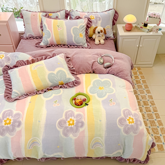 91家纺网 家纺一手货源 找家纺 归属 2025新款韩版花边牛奶绒四件套 七彩花梦