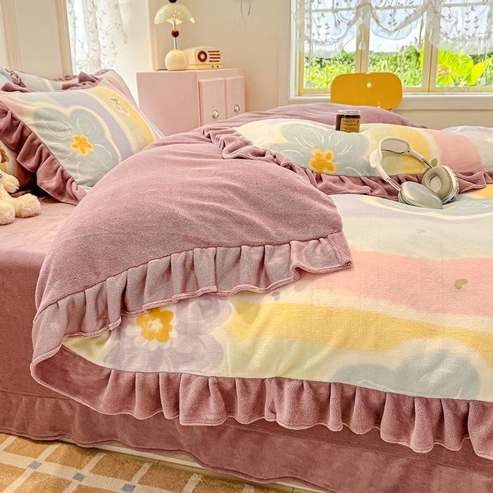 91家纺网 家纺一手货源 找家纺 归属 2025新款韩版花边牛奶绒四件套 七彩花梦