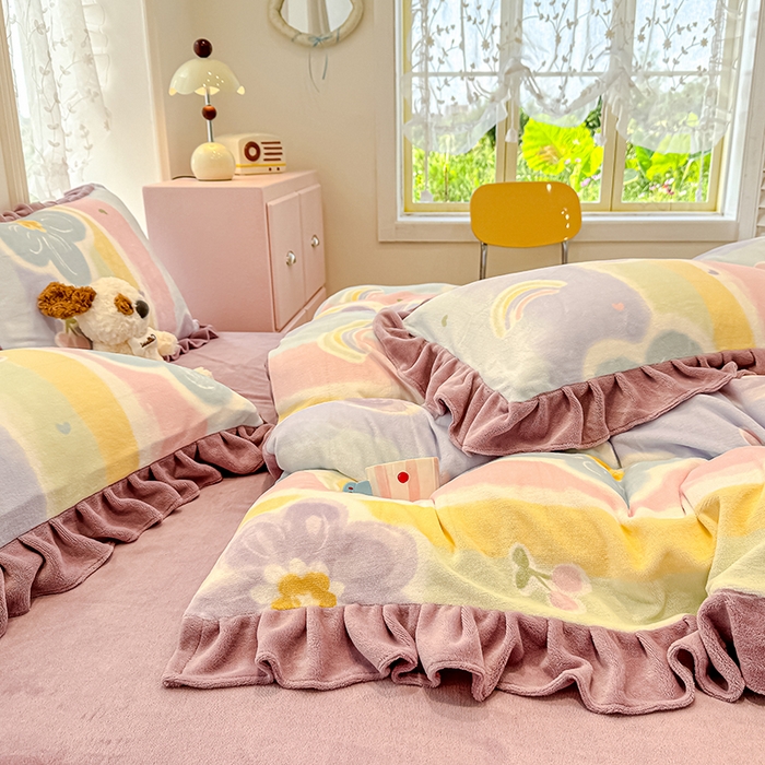 91家纺网 家纺一手货源 找家纺 归属 2025新款韩版花边牛奶绒四件套 七彩花梦