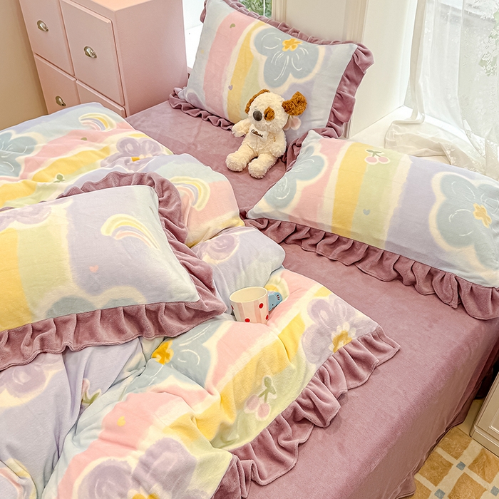 91家纺网 家纺一手货源 找家纺 归属 2025新款韩版花边牛奶绒四件套 七彩花梦