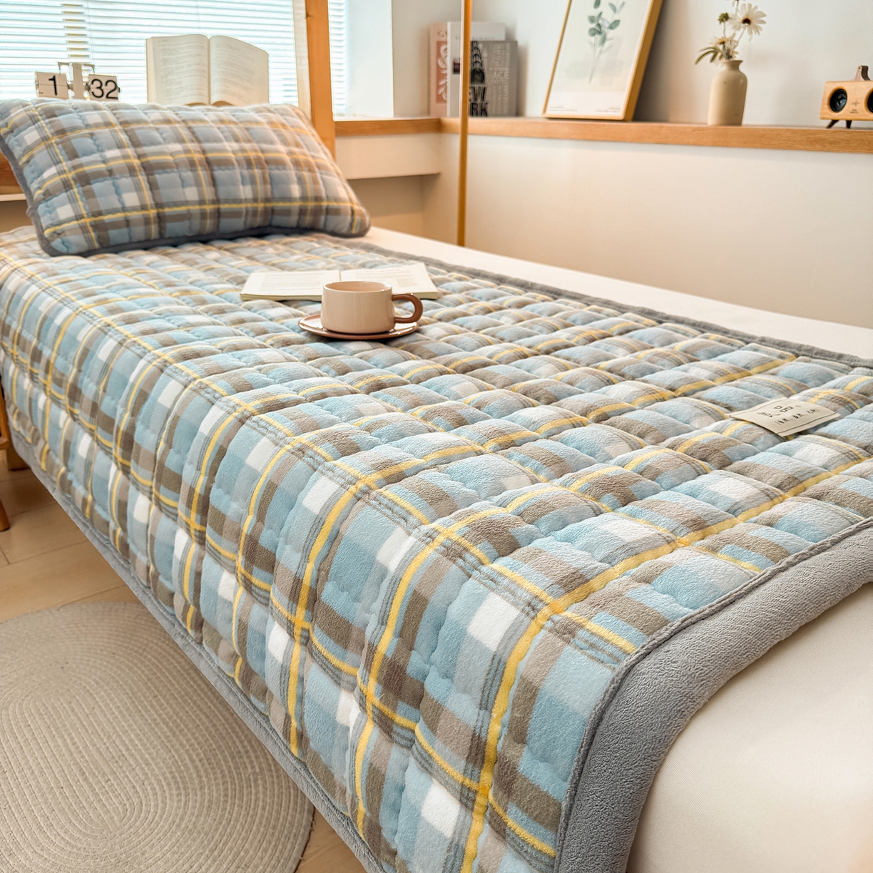 91家纺网 家纺一手货源 找家纺 （总）喜居 【加厚200g夹棉】2025新款无印风良品牛奶绒床垫床褥子