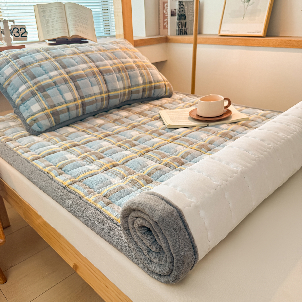 91家纺网 家纺一手货源 找家纺 （总）喜居 【加厚200g夹棉】2025新款无印风良品牛奶绒床垫床褥子