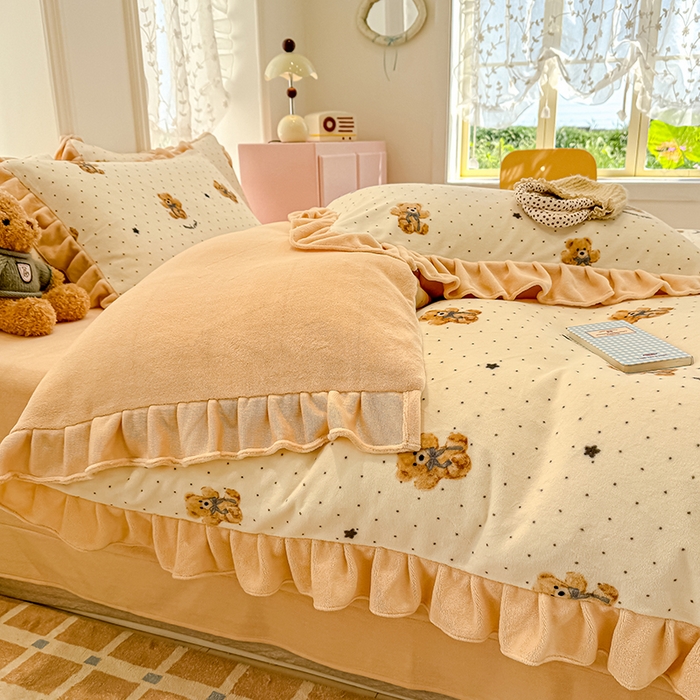 91家纺网 家纺一手货源 找家纺 归属 2025新款韩版花边牛奶绒四件套 星空小熊