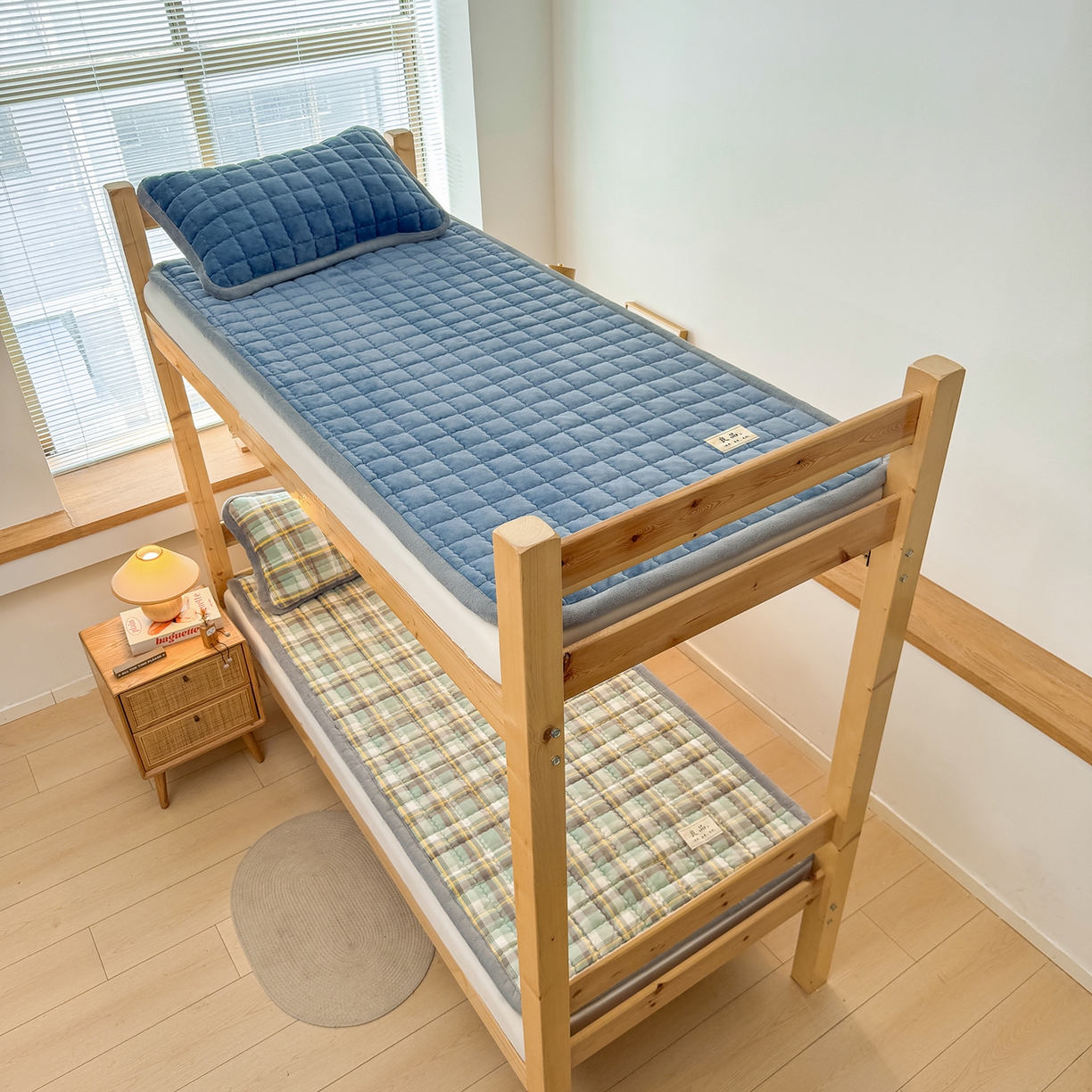 91家纺网 家纺一手货源 找家纺 喜居 【加厚200g夹棉】2025新款无印风良品牛奶绒床垫床褥子 良品-简兮绿