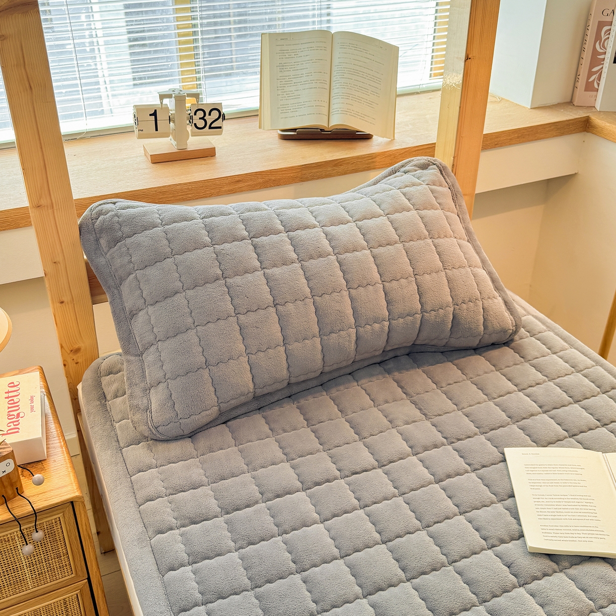 91家纺网 家纺一手货源 找家纺 喜居 【加厚200g夹棉】2025新款无印风良品牛奶绒床垫床褥子 良品-暖阳灰