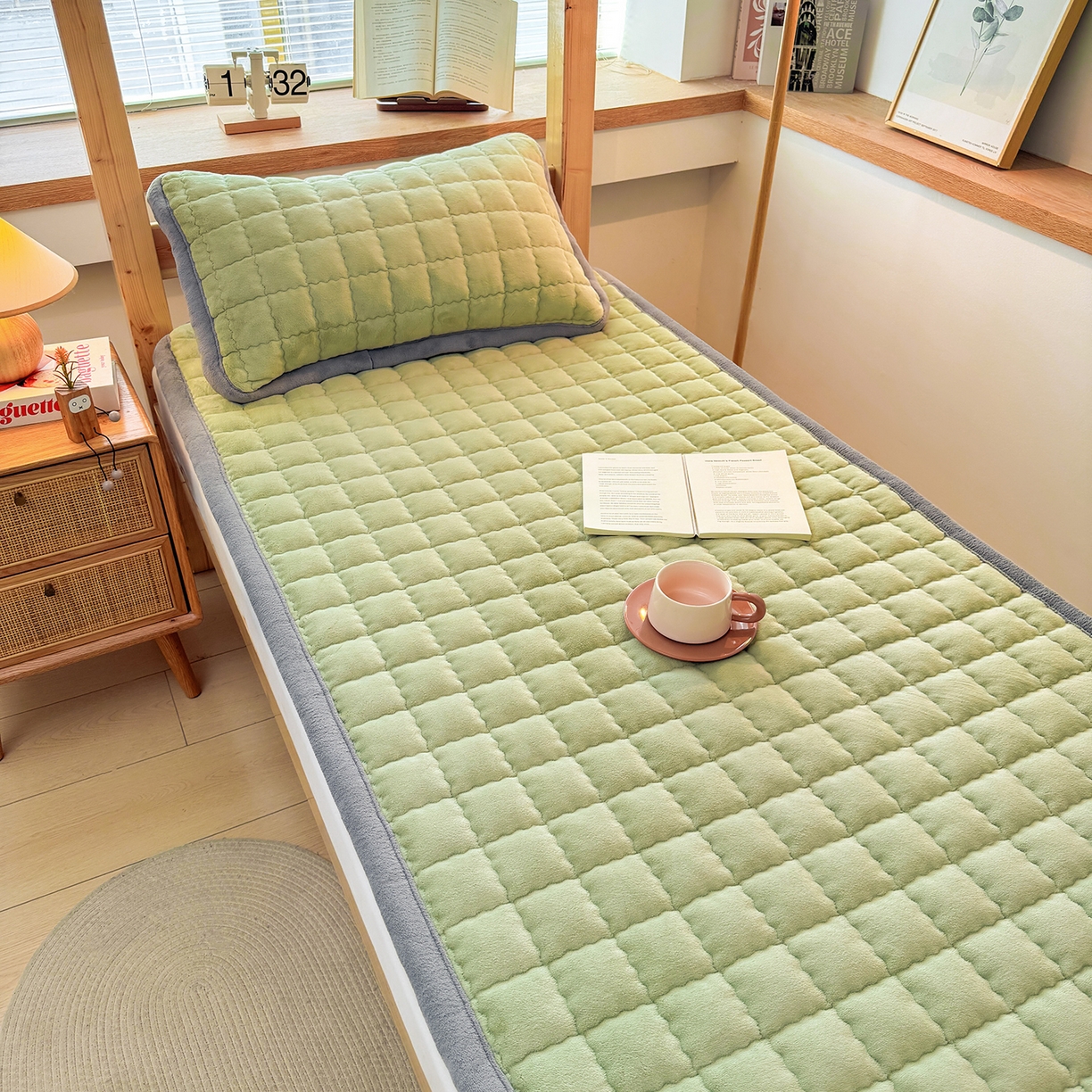 91家纺网 家纺一手货源 找家纺 喜居 【加厚200g夹棉】2025新款无印风良品牛奶绒床垫床褥子 良品-香草绿