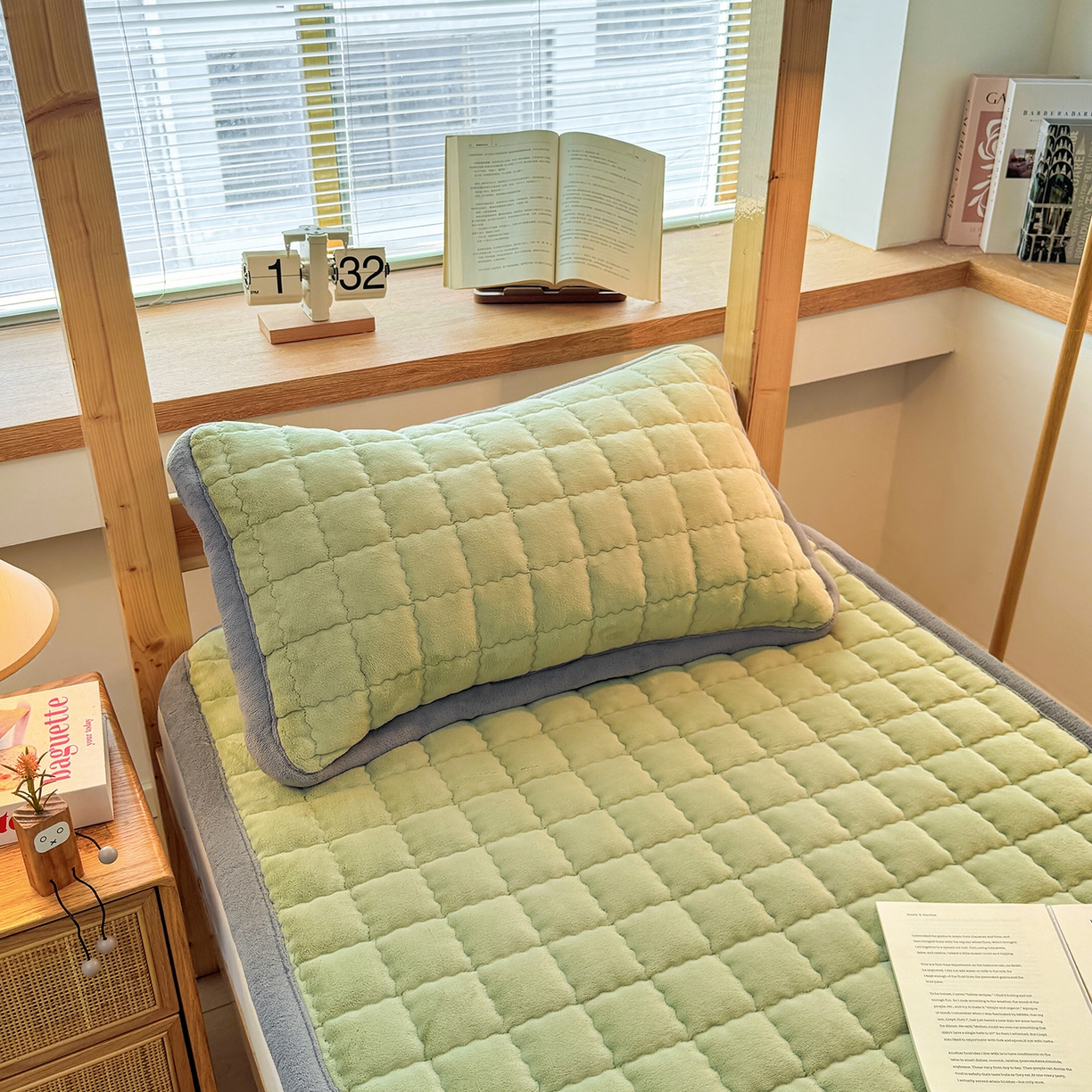 91家纺网 家纺一手货源 找家纺 喜居 【加厚200g夹棉】2025新款无印风良品牛奶绒床垫床褥子 良品-香草绿