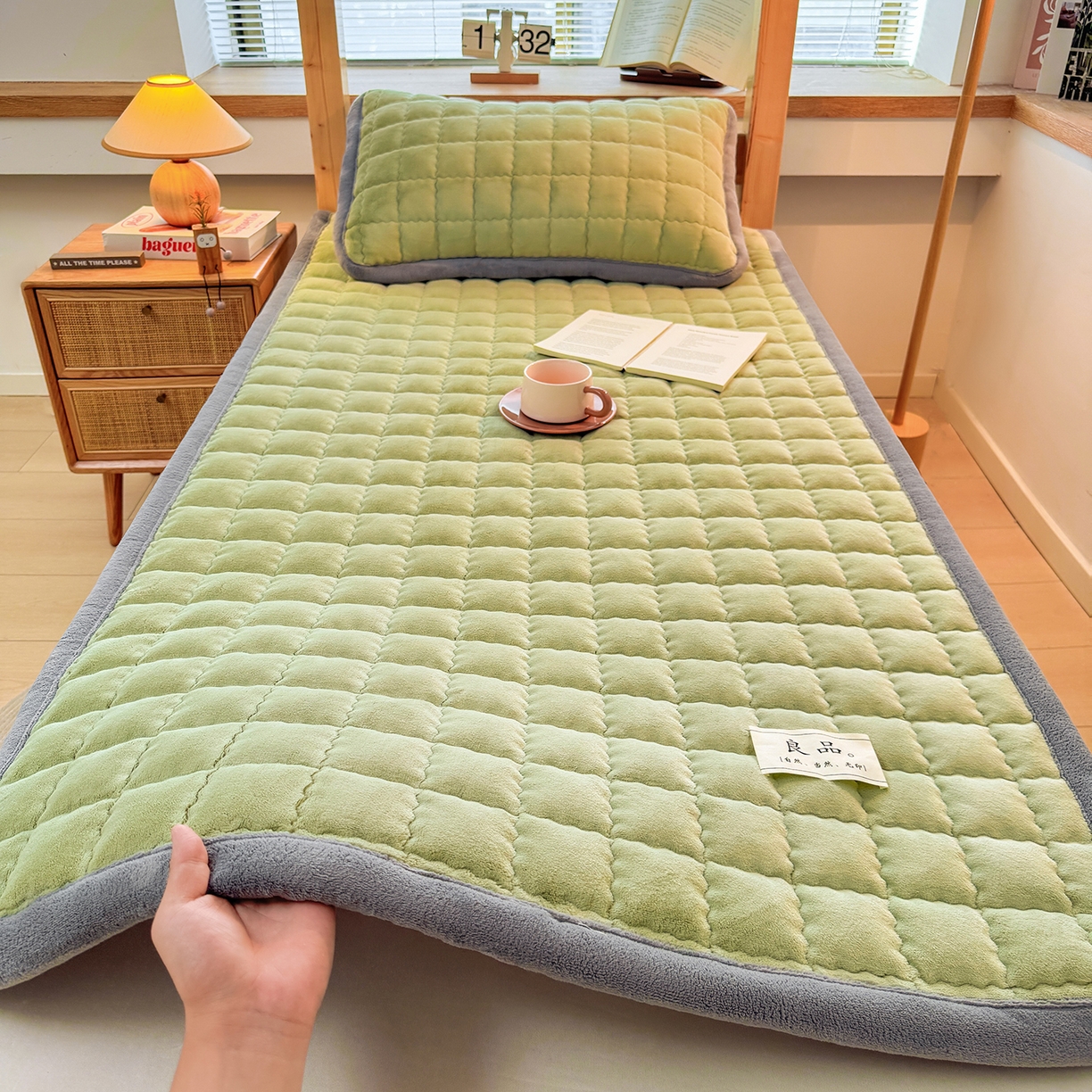 91家纺网 家纺一手货源 找家纺 喜居 【加厚200g夹棉】2025新款无印风良品牛奶绒床垫床褥子 良品-香草绿