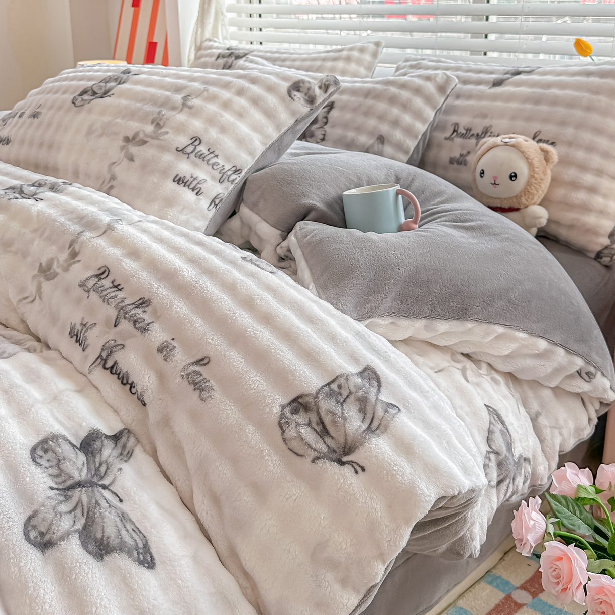 91家纺网 家纺一手货源 找家纺 （总）归属 2025新款牛奶绒泡泡绒四件套（提供买家秀）