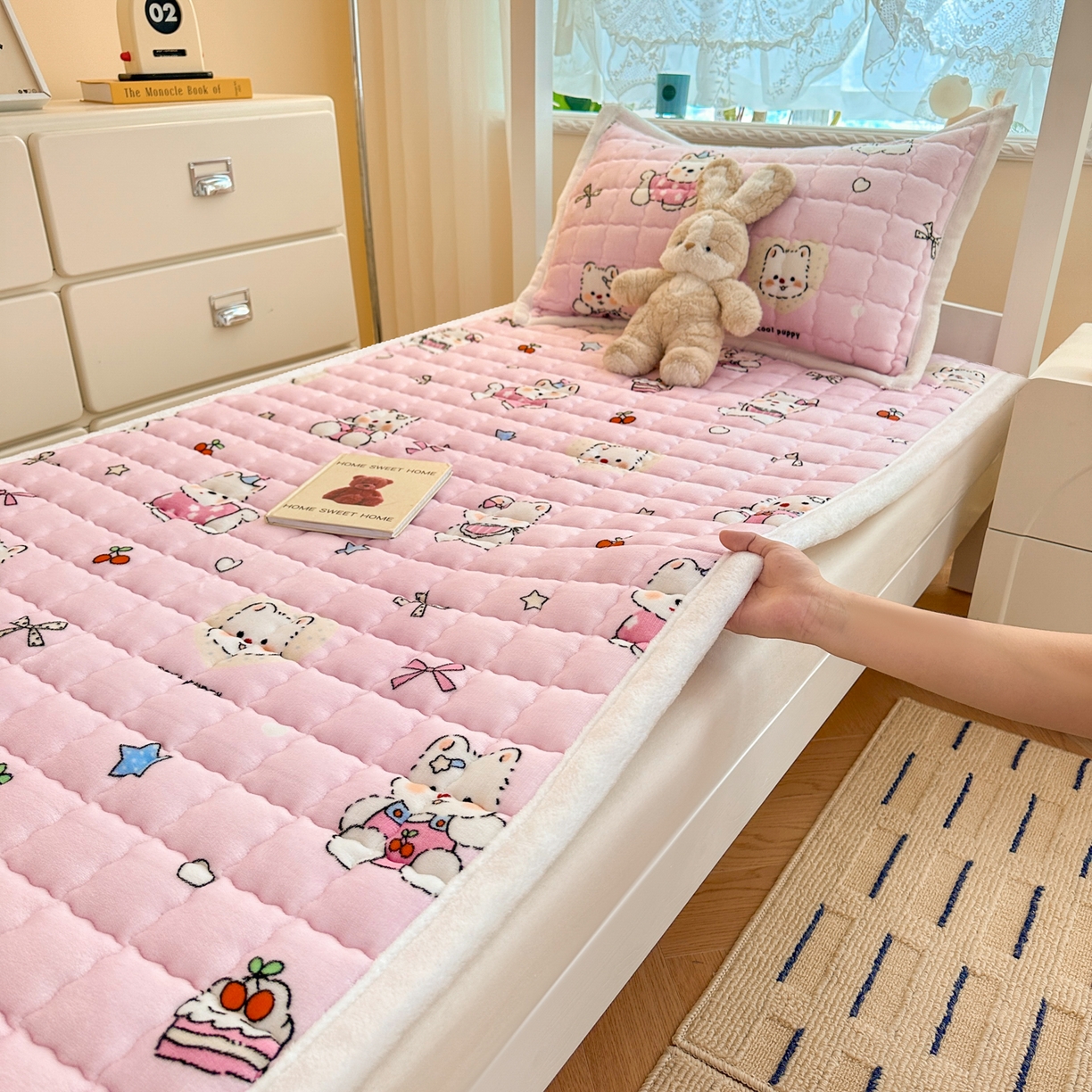 91家纺网 家纺一手货源 找家纺 （总）川悦生活 2025新款A类印花牛奶绒床垫加厚绒保暖床床褥