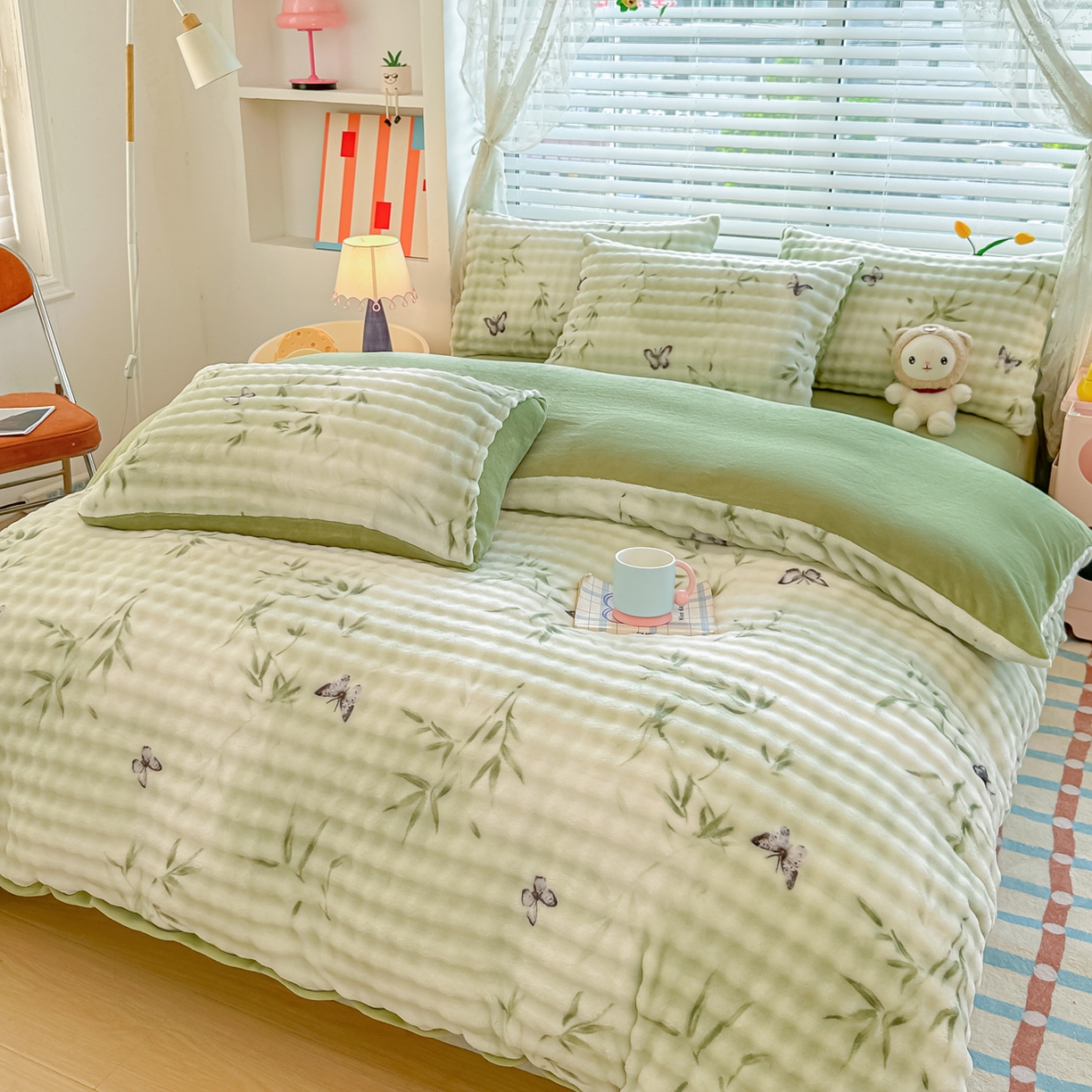 91家纺网 家纺一手货源 找家纺 归属 2025新款牛奶绒泡泡绒四件套 翠竹蝶