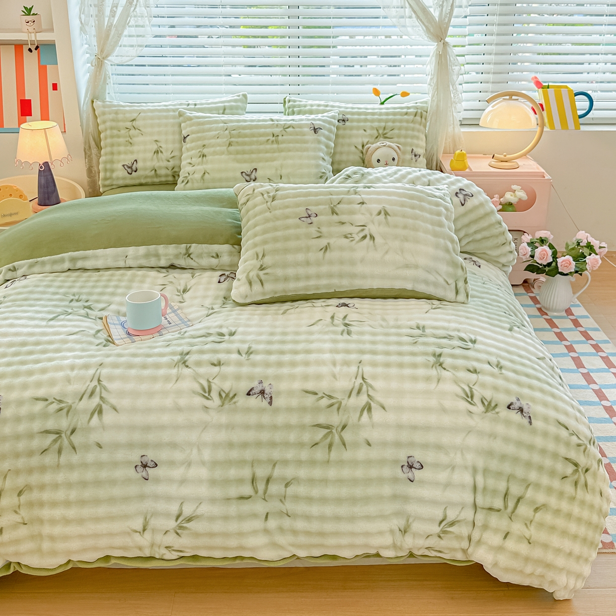 91家纺网 家纺一手货源 找家纺 归属 2025新款牛奶绒泡泡绒四件套 翠竹蝶