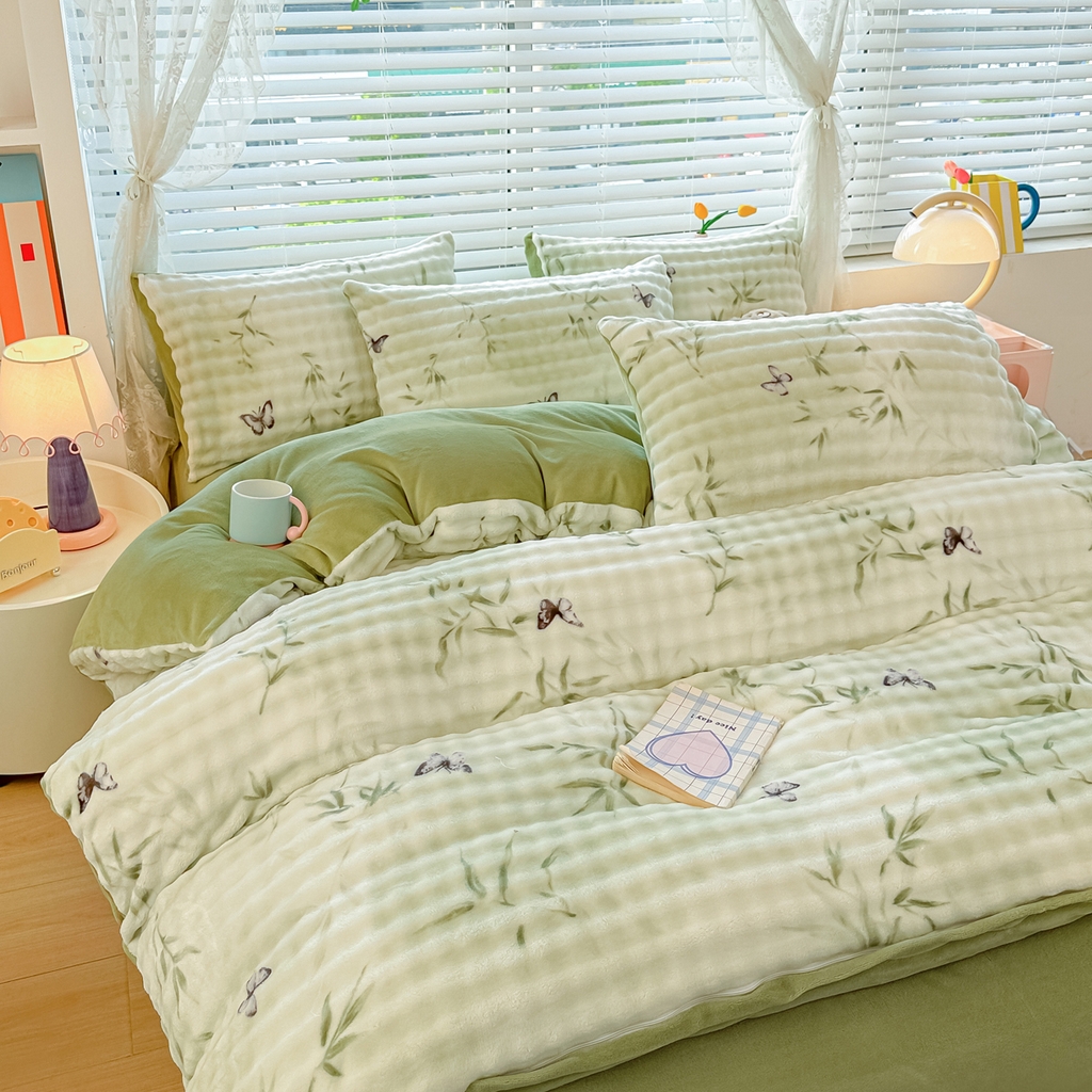 91家纺网 家纺一手货源 找家纺 归属 2025新款牛奶绒泡泡绒四件套 翠竹蝶