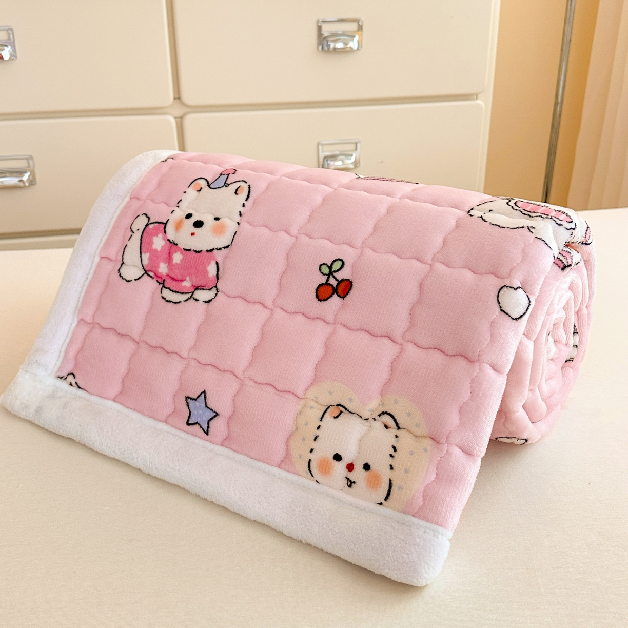 91家纺网 家纺一手货源 找家纺 （总）川悦生活 2025新款A类印花牛奶绒床垫加厚绒保暖床床褥