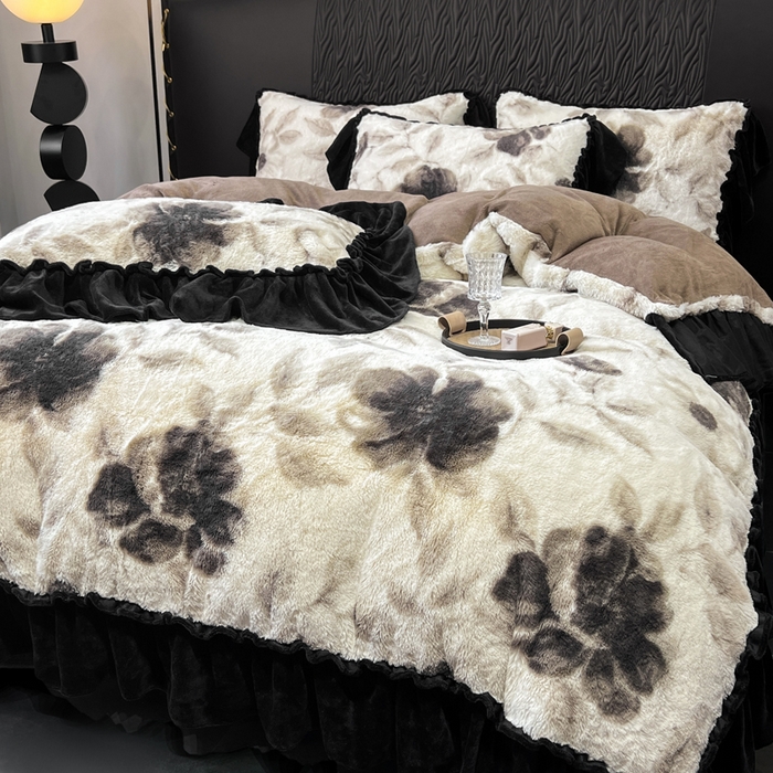 91家纺网 家纺一手货源 找家纺 创爱家纺 2025新款法式韩版花边兔毛绒印花四件套 法式花边-爱意浓