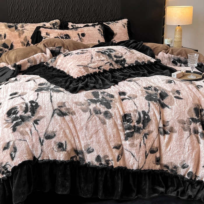 91家纺网 家纺一手货源 找家纺 创爱家纺 2025新款法式韩版花边兔毛绒印花四件套 法式花边-简爱