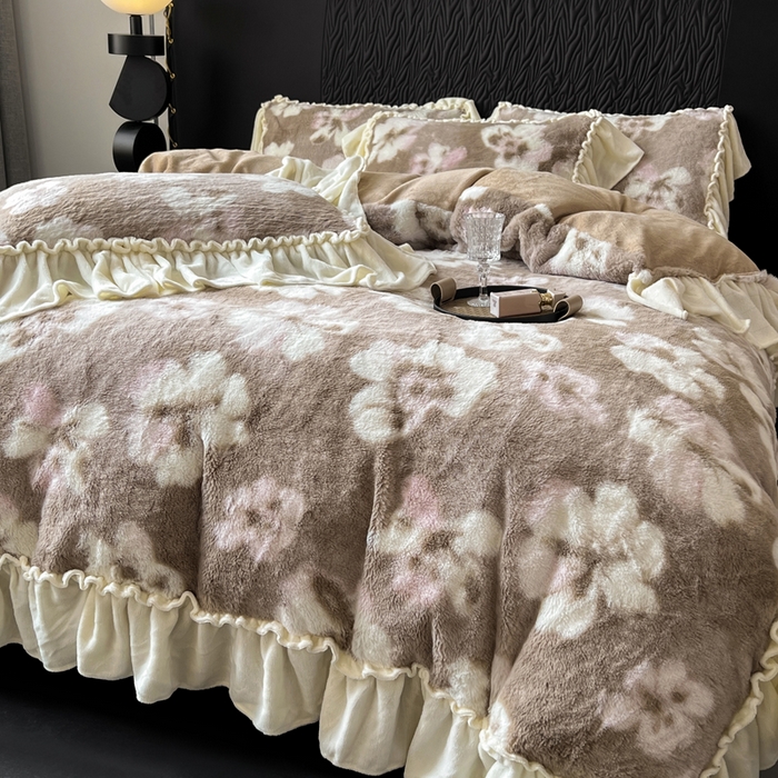 91家纺网 家纺一手货源 找家纺 （总）创爱家纺 2025新款法式韩版花边兔毛绒印花四件套