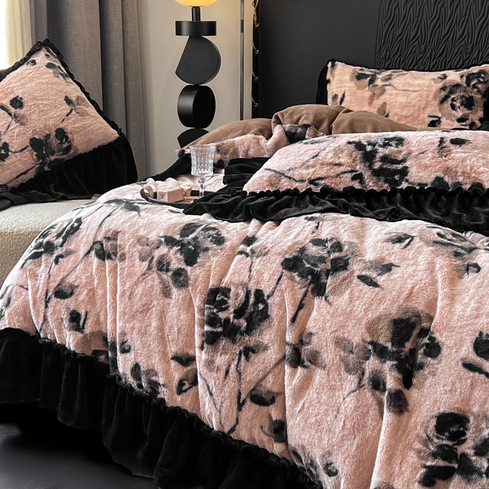 91家纺网 家纺一手货源 找家纺 创爱家纺 2025新款法式韩版花边兔毛绒印花四件套 法式花边-简爱