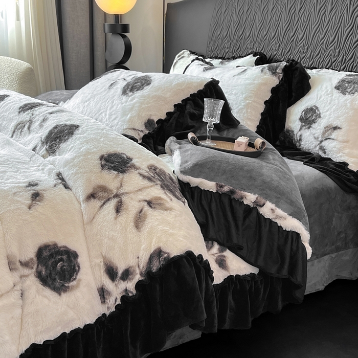 91家纺网 家纺一手货源 找家纺 创爱家纺 2025新款法式韩版花边兔毛绒印花四件套 法式花边-玫瑰