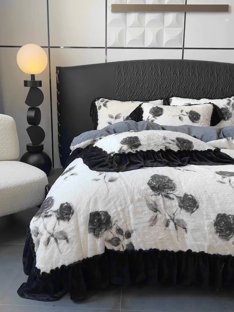 91家纺网 家纺一手货源 找家纺 创爱家纺 2025新款法式韩版花边兔毛绒印花四件套 法式花边-玫瑰