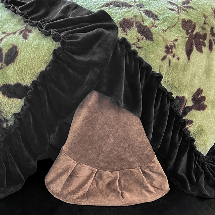 91家纺网 家纺一手货源 找家纺 创爱家纺 2025新款法式韩版花边兔毛绒印花四件套 法式花边-椿野