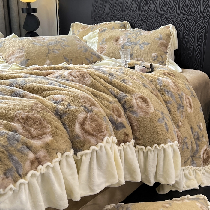 91家纺网 家纺一手货源 找家纺 创爱家纺 2025新款法式韩版花边兔毛绒印花四件套 法式花边-若汐