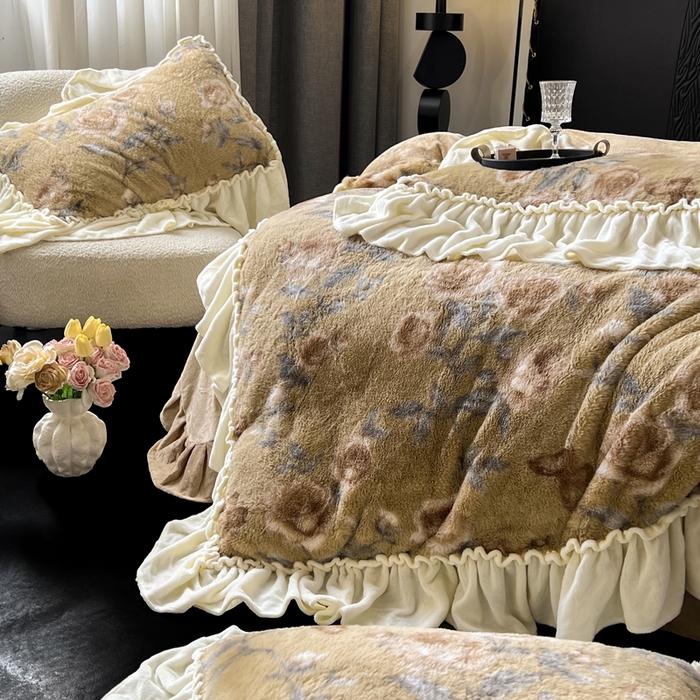 91家纺网 家纺一手货源 找家纺 创爱家纺 2025新款法式韩版花边兔毛绒印花四件套 法式花边-若汐