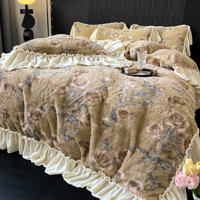 91家纺网 家纺一手货源 找家纺 创爱家纺 2025新款法式韩版花边兔毛绒印花四件套 法式花边-若汐