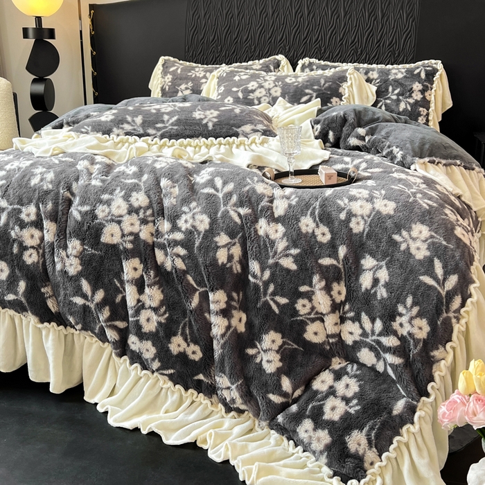 91家纺网 家纺一手货源 找家纺 创爱家纺 2025新款法式韩版花边兔毛绒印花四件套 法式花边-莫奈花园