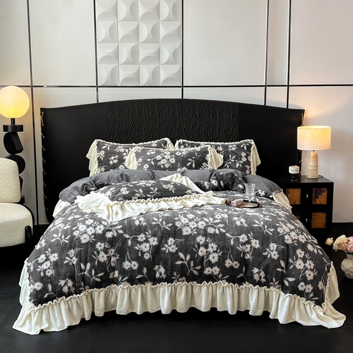 91家纺网 家纺一手货源 找家纺 创爱家纺 2025新款法式韩版花边兔毛绒印花四件套 法式花边-莫奈花园