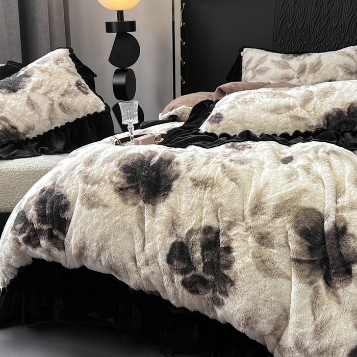 91家纺网 家纺一手货源 找家纺 创爱家纺 2025新款法式韩版花边兔毛绒印花四件套 法式花边-爱意浓