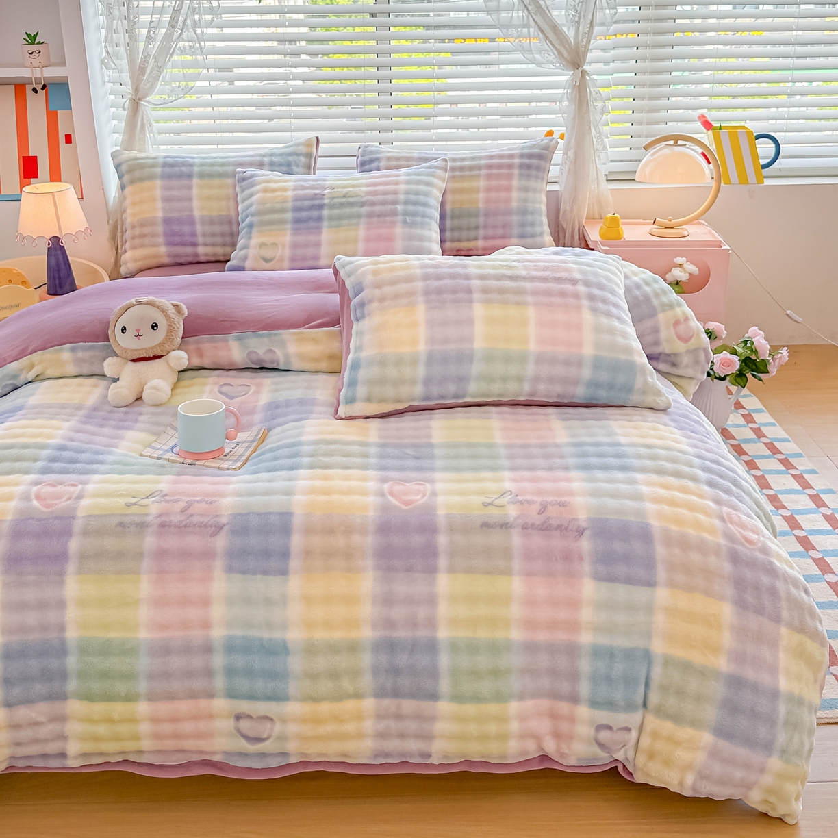 91家纺网 家纺一手货源 找家纺 归属 2025新款牛奶绒泡泡绒四件套 幻彩格