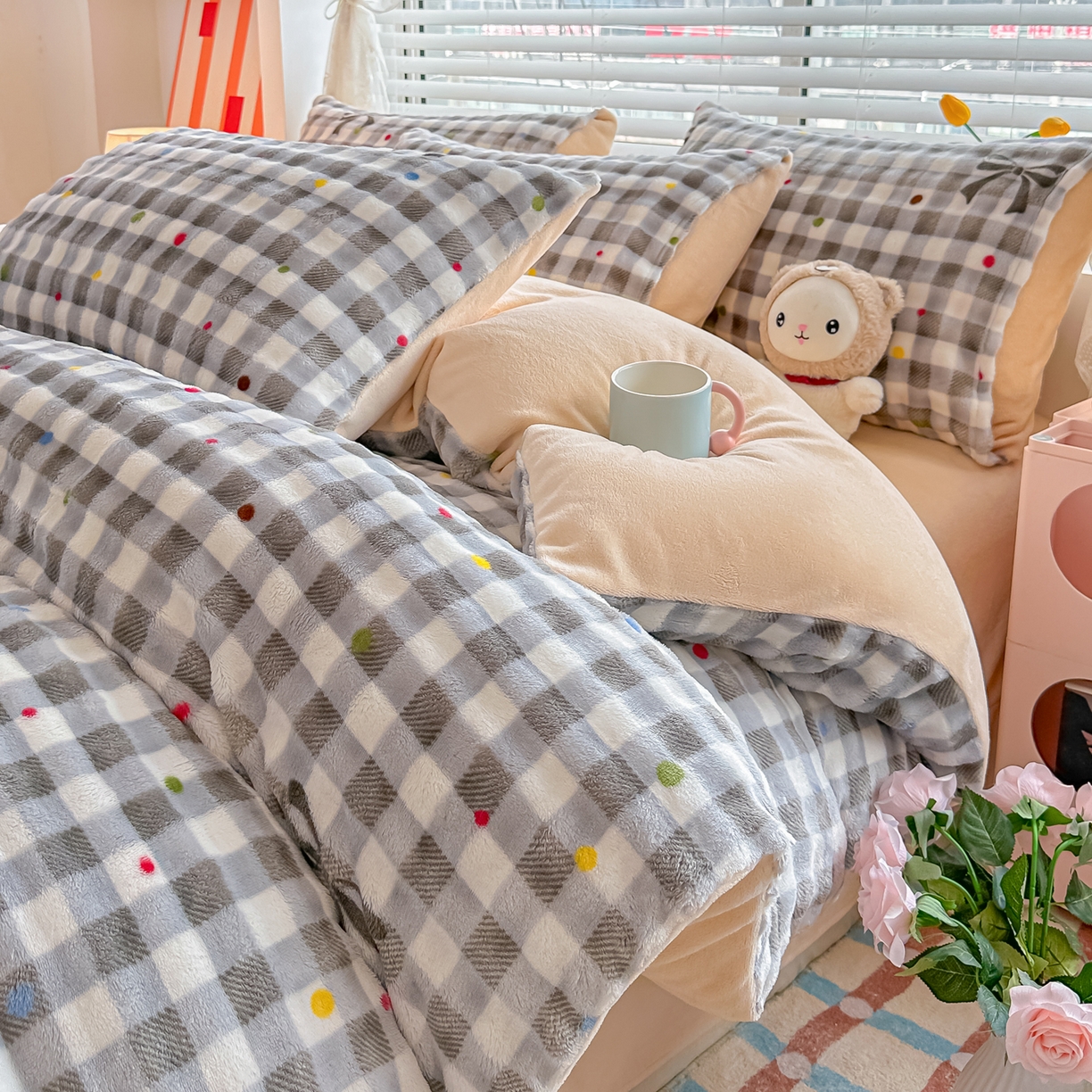归属 2025新款牛奶绒泡泡绒四件套 灰格韵