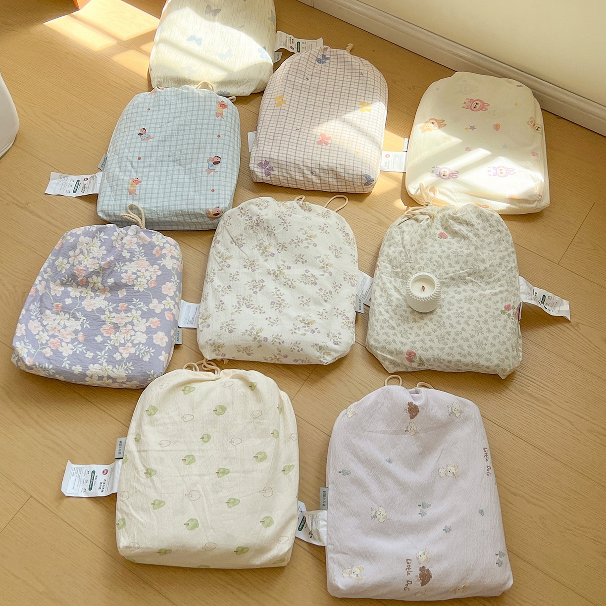 91家纺网 家纺一手货源 找家纺 一比一 2025新款古法水洗棉小布袋高克重云柔棉四件套 小布袋包装