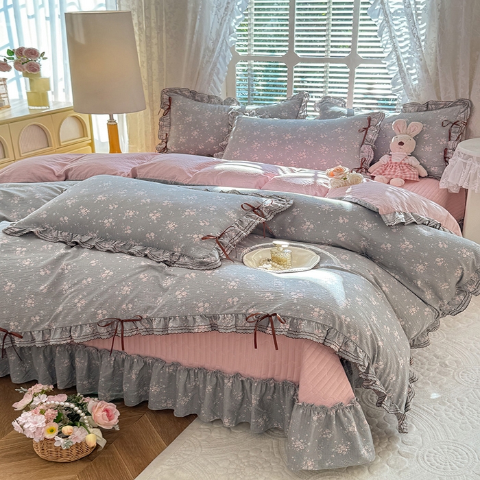 91家纺网 家纺一手货源 找家纺 韩约家纺 2025新款韩约1韩式蝴蝶结床盖款棉麻四件套 伊洛