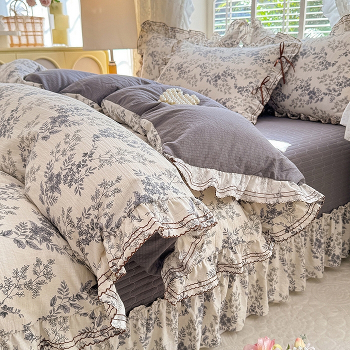 91家纺网 家纺一手货源 找家纺 韩约家纺 2025新款韩约1韩式蝴蝶结床盖款棉麻四件套 兰玲花