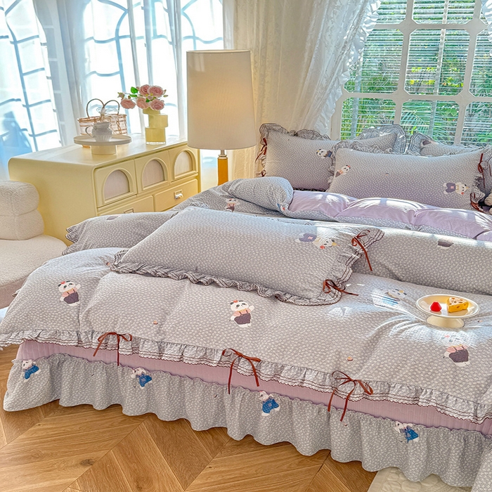 91家纺网 家纺一手货源 找家纺 韩约家纺 2025新款韩约1韩式蝴蝶结床盖款棉麻四件套 熊仔萌萌