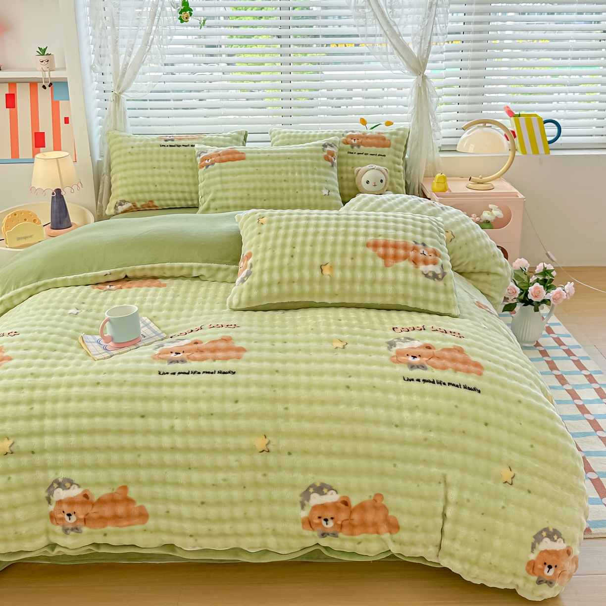 91家纺网 家纺一手货源 找家纺 归属 2025新款牛奶绒泡泡绒四件套 趴趴熊