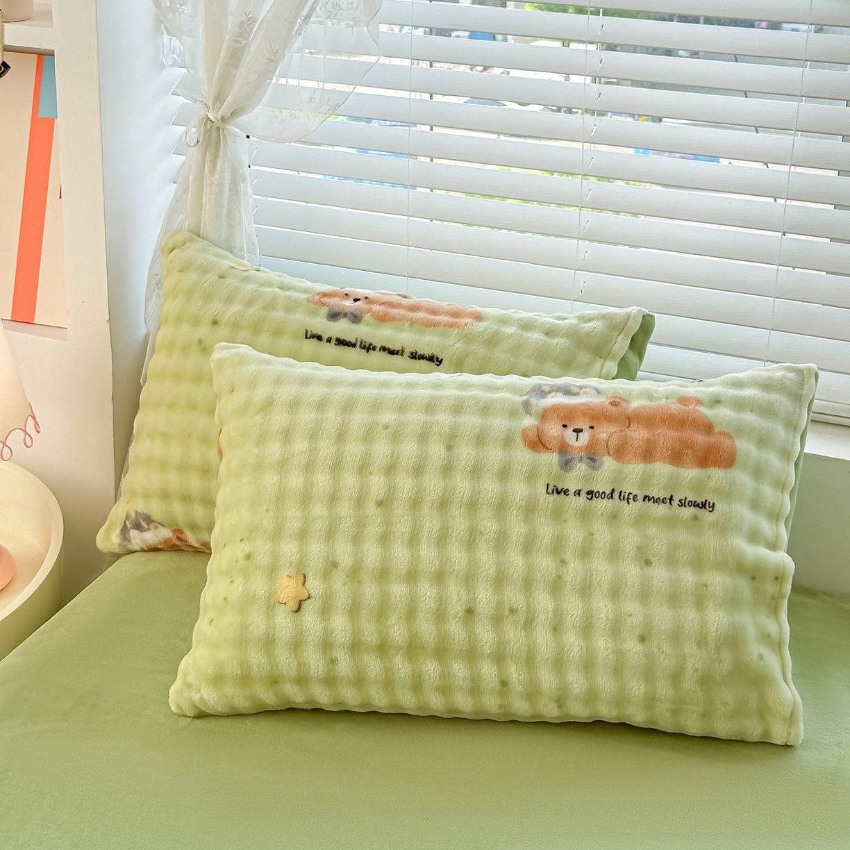 91家纺网 家纺一手货源 找家纺 归属 2025新款牛奶绒泡泡绒四件套 趴趴熊