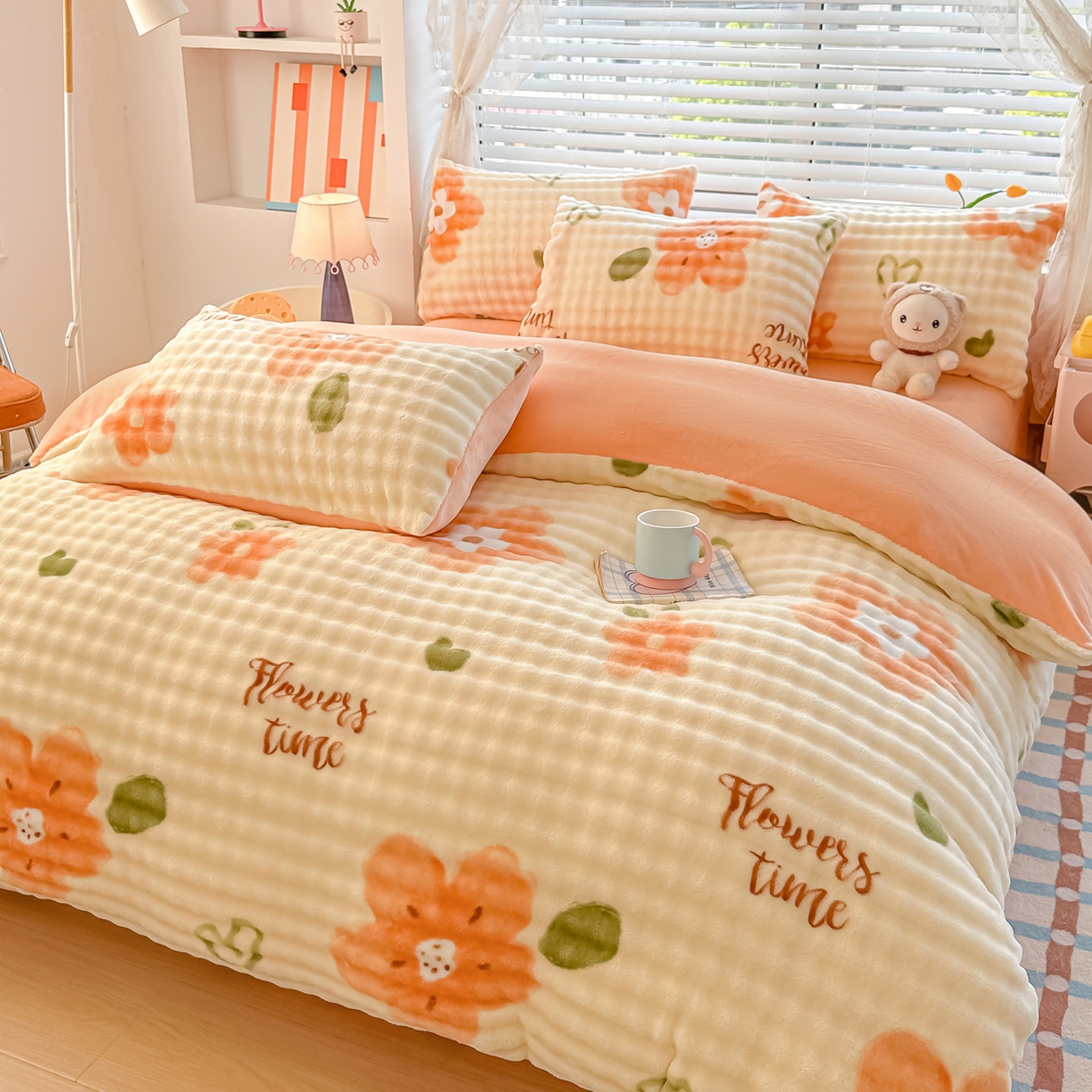 91家纺网 家纺一手货源 找家纺 归属 2025新款牛奶绒泡泡绒四件套 太阳花