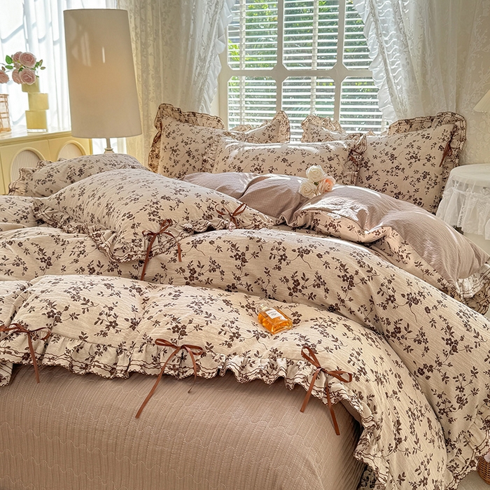 91家纺网 家纺一手货源 找家纺 韩约家纺 2025新款韩约1韩式蝴蝶结床盖款棉麻四件套 雅致