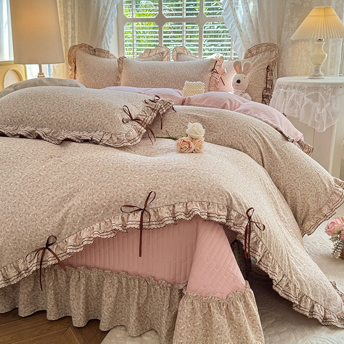 91家纺网 家纺一手货源 找家纺 韩约家纺 2025新款韩约1韩式蝴蝶结床盖款棉麻四件套 心动