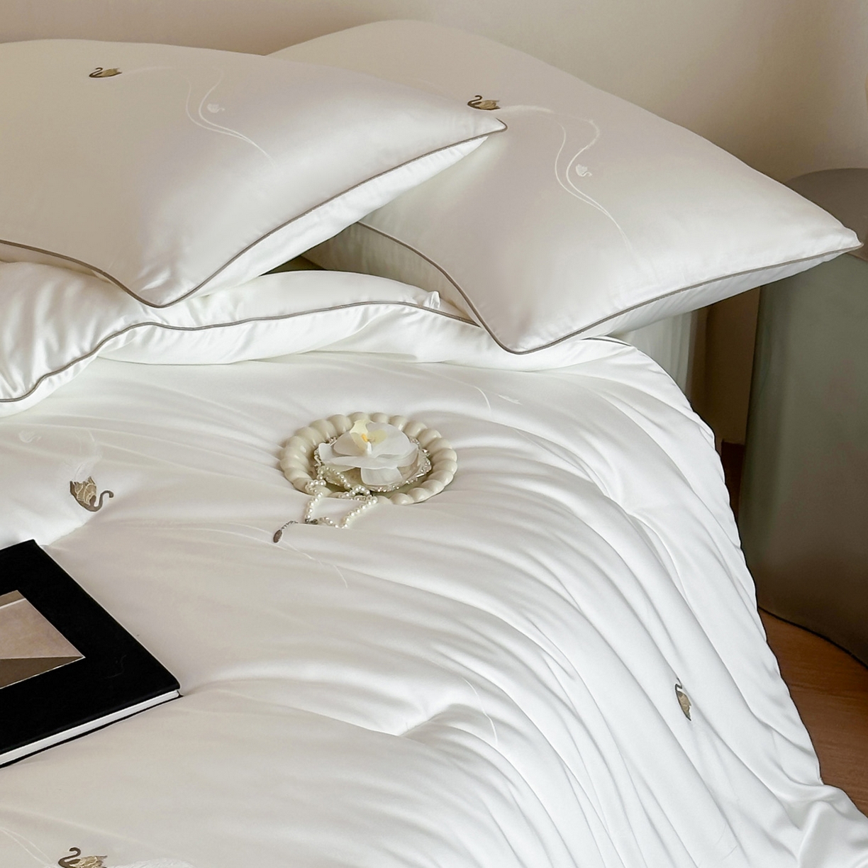 91家纺网 家纺一手货源 找家纺 （总）一加一 2025新款臻翠剪花蛋白抗菌被子被芯-轻羽梦