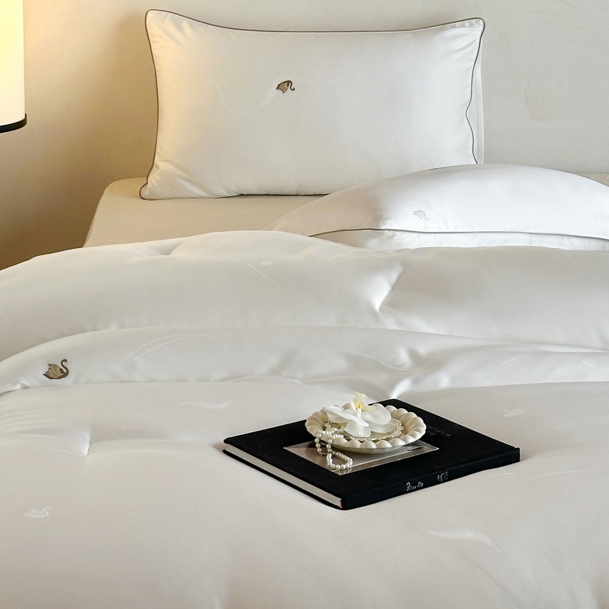 91家纺网 家纺一手货源 找家纺 （总）一加一 2025新款臻翠剪花蛋白抗菌被子被芯-轻羽梦