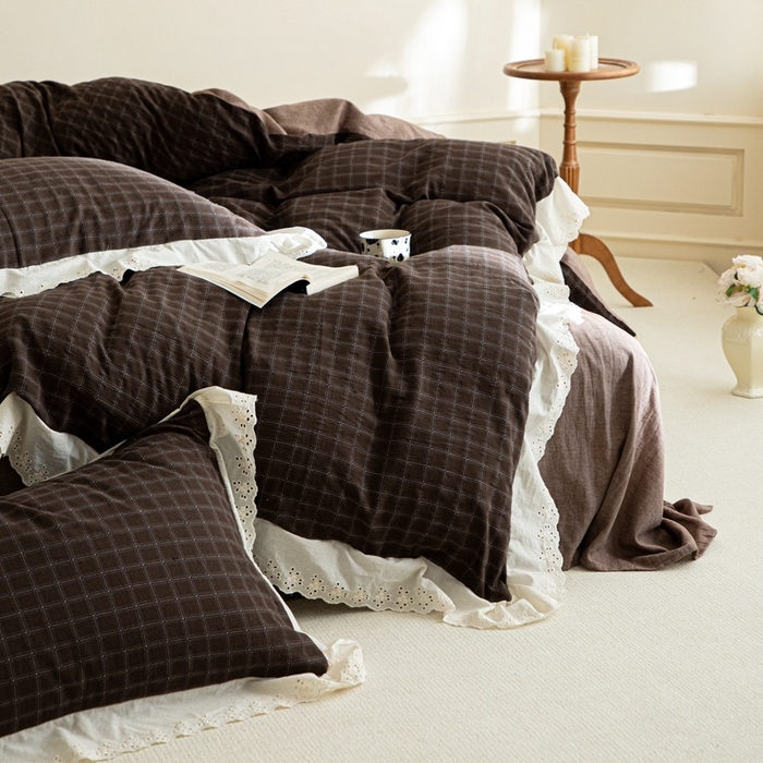 91家纺网 家纺一手货源 找家纺 棉眠 2025新款全棉色织双层纱格子法式大花边款 海莉-黑咖