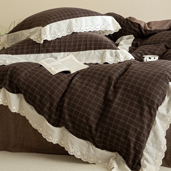 91家纺网 家纺一手货源 找家纺 棉眠 2025新款全棉色织双层纱格子法式大花边款 海莉-黑咖